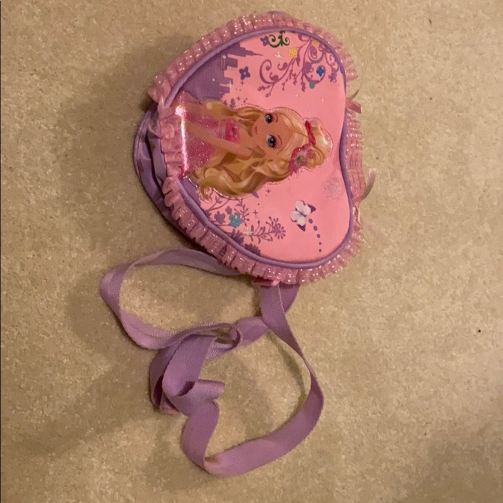 A girls thumbelina crossover bag